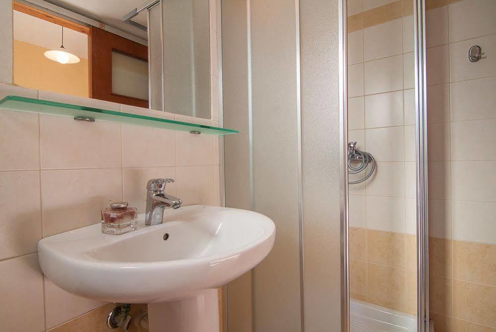 Skinos Apartments And Studios Плакиас Экстерьер фото