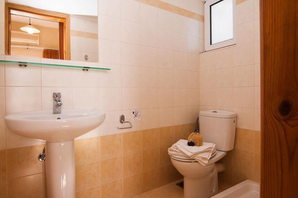 Skinos Apartments And Studios Плакиас Экстерьер фото